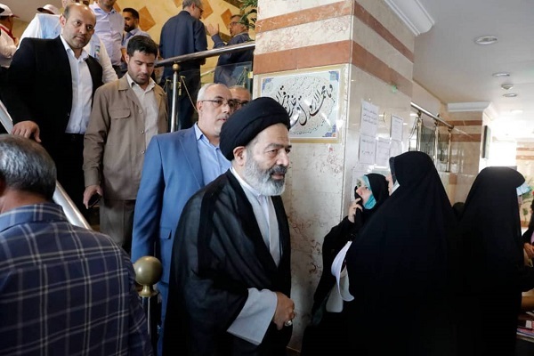 بازدید سرپرست حجاج ایرانی از هتل محل اسکان زائران در مدینه + عکس بازدید سرپرست حجاج ایرانی از هتل محل اسکان زائران در مدینه + عکس