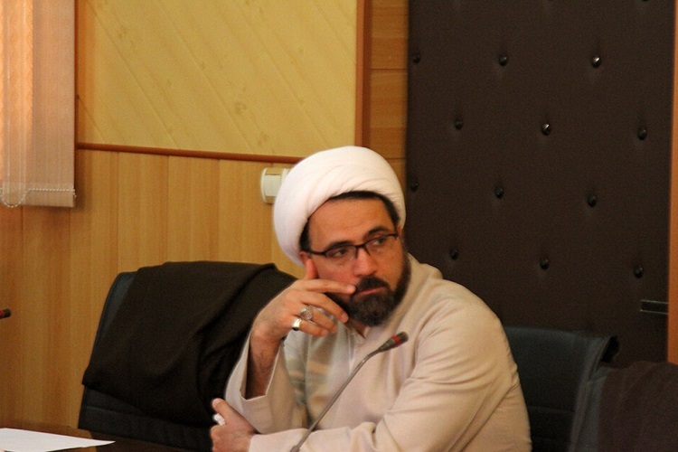 حجت‌الاسلام والمسلمین سعید کاظمی، مسئول نهاد رهبری در دانشگاه علوم پزشکی همدان