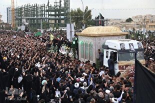 حضور پرشور طلاب غیر ایرانی در تشییع شهید جمهور + عکس