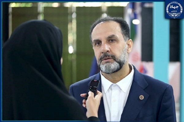 برزو قنبری، مدیر پشتیبانی ساخت و تأمین کالای شرکت ملی نفت