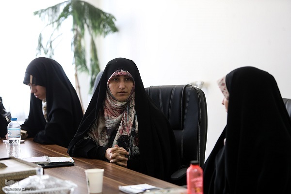 جلسه هم‌اندیشی «راهکارهای ارتقای عزت نفس در دانش آموزان» برگزار شد