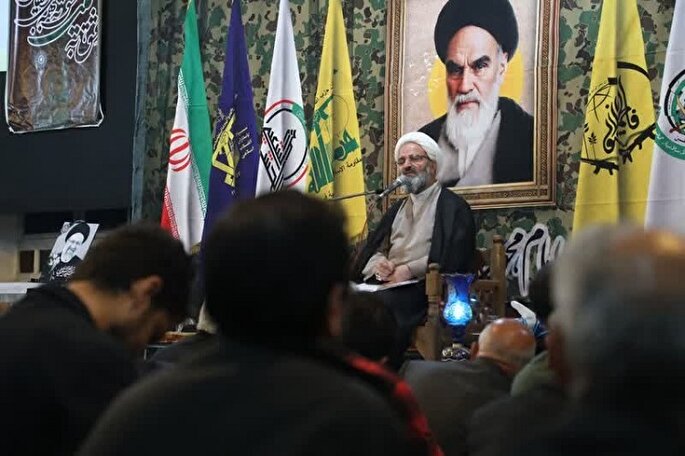 شهید آیت‌الله رئیسی تربیت‌یافته مکتب امام خمینی(ره) بود