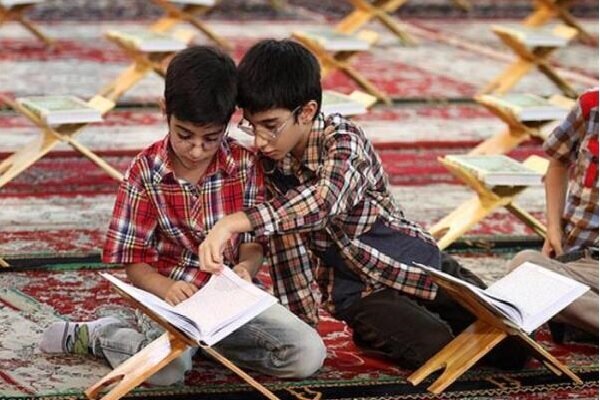 دانش‌آموزان قرآنی