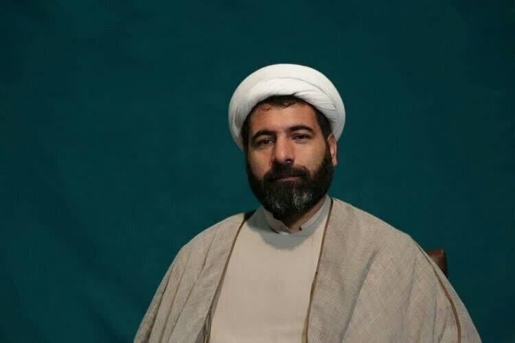 حجت الاسلام روح الله رستمی ،مدیر اداره تبلیغات اسلامی ملایر