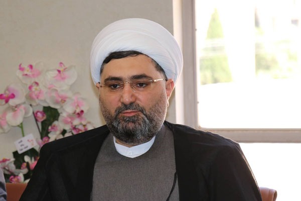 حجت‌الاسلام علی‌اکبر سبزیان، مدیرکل کتابخانه‌های عمومی استان لرستان