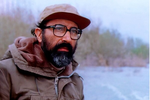 ایرادهای من درآوردی مسئولان فرمایش رهبری را بر زمین نگه داشته است/ شناخت جوانان آن طرف آب از حاج قاسم بیشتر از جوان ایرانی است + فیلم