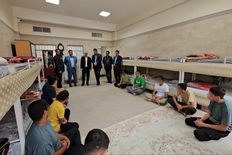 بازدید دادستان فارس از کانون اصلاح و تربیت
