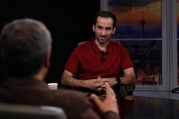 محسن علی‌اکبری: برای ساخت فیلم «پاداش سکوت» خانه خود را از دست دادم / تفکر من در سینما منبعث از مسجد است