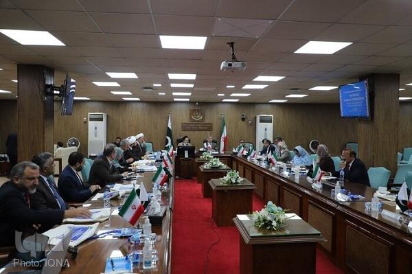 تعاملات نهاد‌های علمی و آموزشی ایران و پاکستان باید تقویت شود
