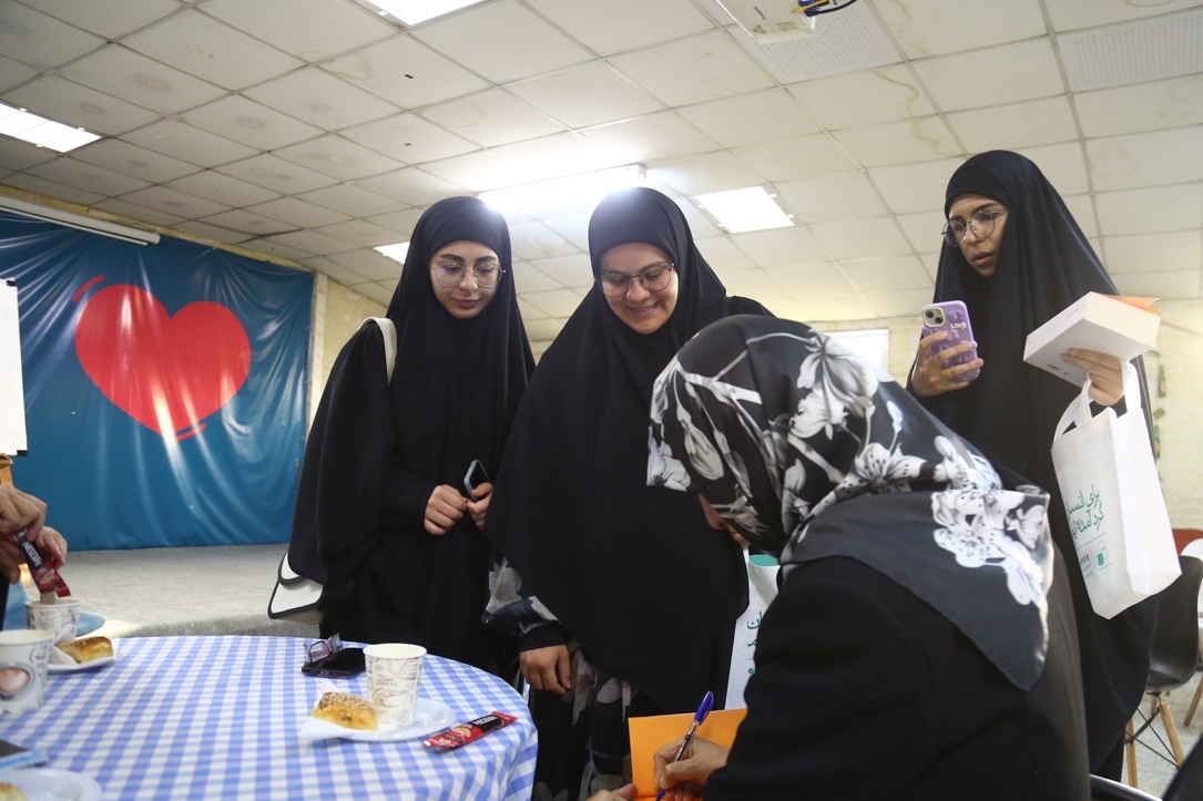 کتاب «میریام» خاطرات رباب صدر رونمایی شد