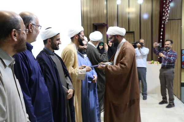 مراسم تودیع و معارفه رئیس اداره تبلیغات اسلامی الیگودرز