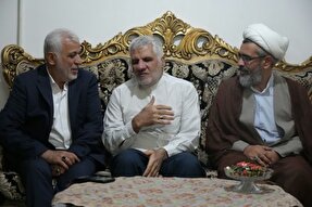 عکس | دیدار استاندار با جانباز لرستانی
