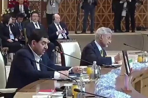 محمد مخبر، سرپرست ریاست جمهوری محمد مخبر، سرپرست ریاست جمهوری