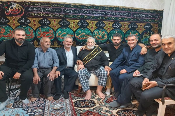 اعطای نشان «حبیب» به پیرغلام حسینی در خرم‌آباد