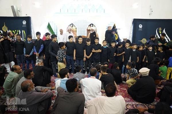 برگزاری مراسم «حی علی العزا» ویژه زائران غیرایرانی حرم رضوی
