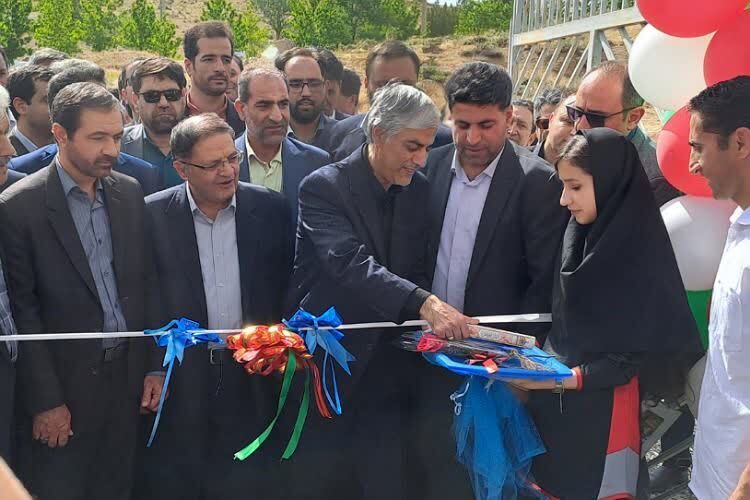 افتتاح چمن مصنوعی شهدای خدمت سرکان