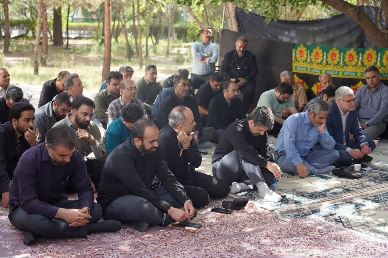 عجین بودن حماسه و احساس در حرکت سیدالشهدا (ع)