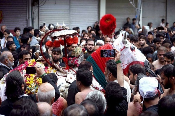 محرم در پاکستان؛ آشنایی با بانی آئین‌های عاشورایی و مناسک پشتون‌ها