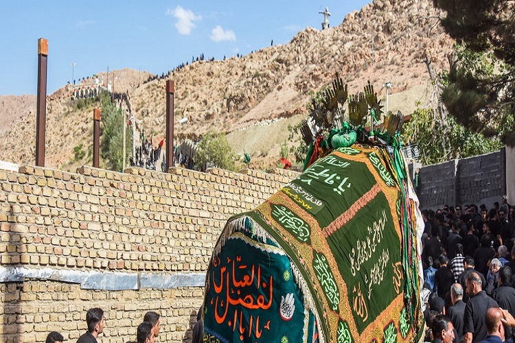 آیین نخل‌گردانی در مهدیشهر سمنان