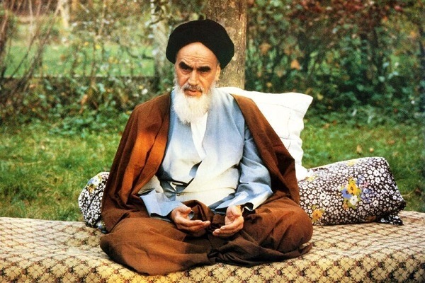 امام خمینی(ره) امام خمینی(ره)