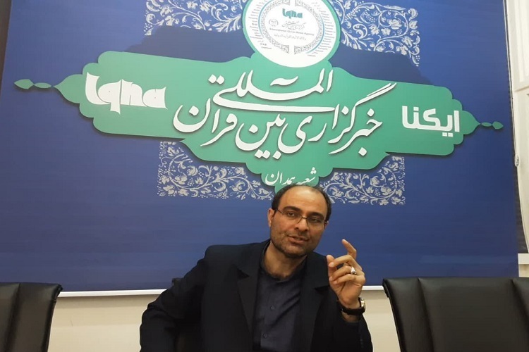 امیر کردکریمی، مدرس دانشگاه تحلیل‌گر سیاسی در همدان