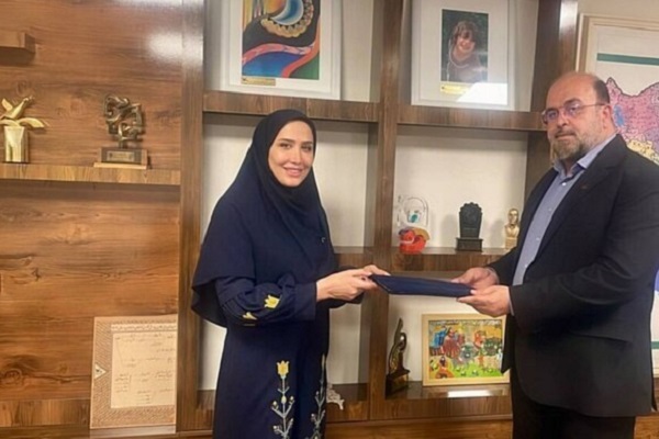 انتصاب دبیر جشنواره تئاتر و تخفیف 15 درصدی اشتراک کتابخانه‌های کانون