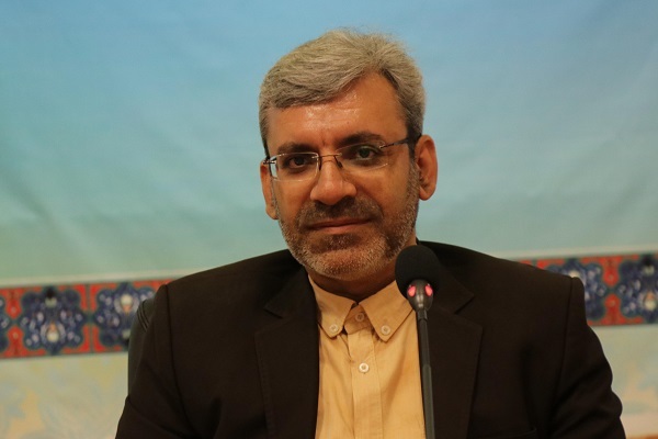 احمد عباسی‌فرد، مدیر آموزش و تحصیلات تکمیلی پژوهشگاه حوزه و دانشگاه