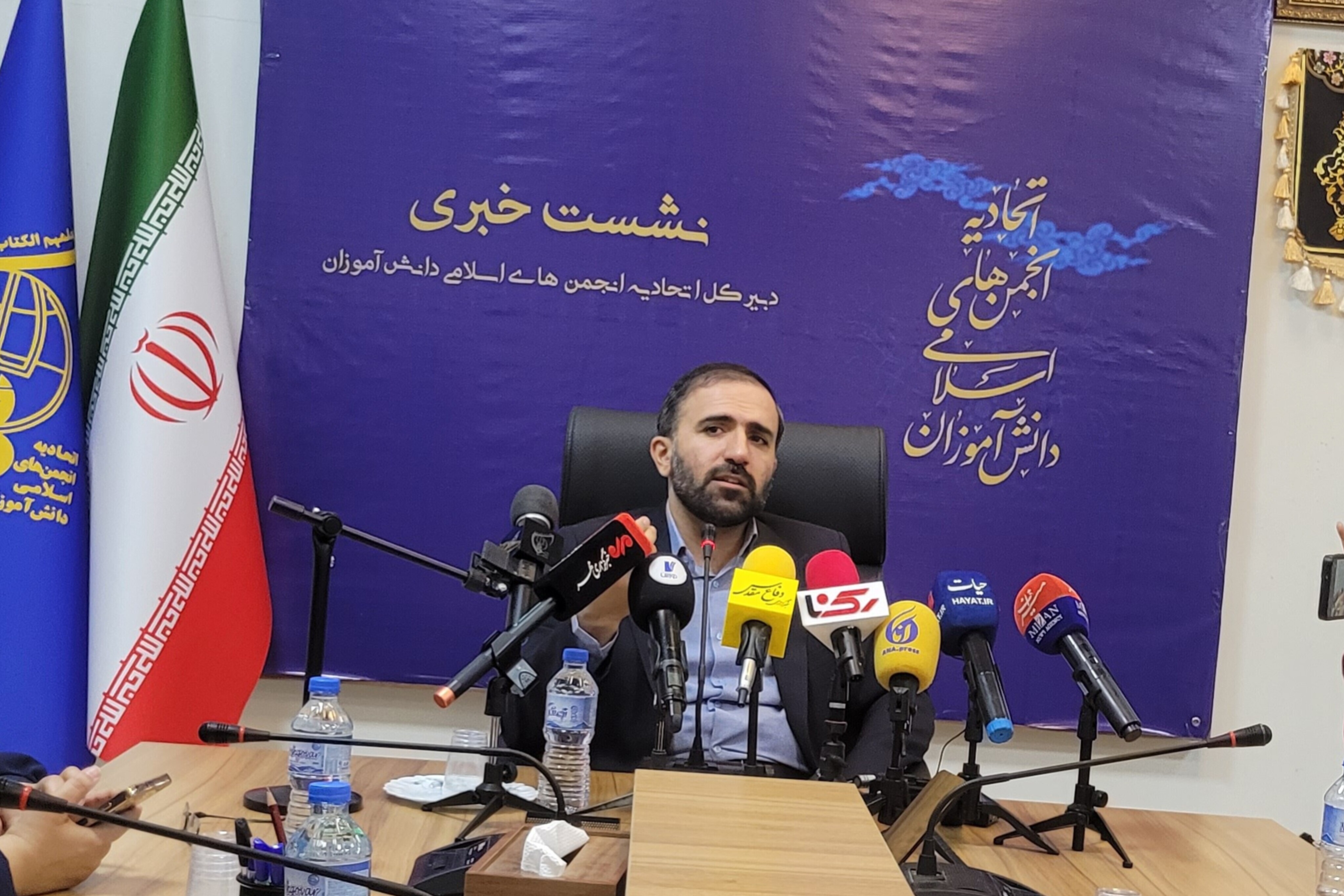 برپایی تشکیلات معرفتی و اردوهای طلایه‌داران در انجمن‌های اسلامی دانش‌آموزان