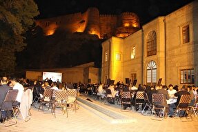 عکس | تجلیل از خبرنگاران و فعالان رسانه در لرستان