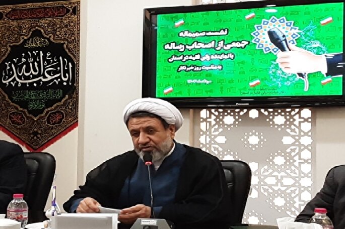 خبرنگاران بهترین مروجان معروف در جامعه هستند