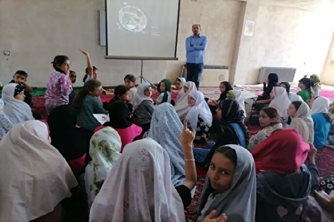 طرح هادی در ۱۳ روستای تکاب در حال اجرا است 