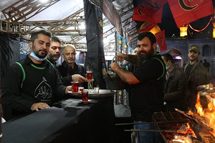 خدمت‌رسانی موکب خدام‌العتره شهرداری رشت در عمود ۱۳۹۲ کربلا