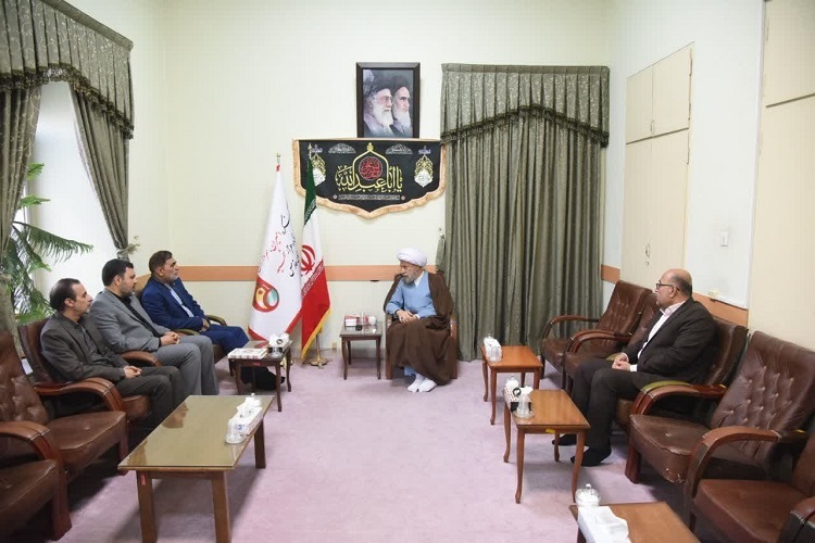 دیدار امام جمعه شیراز با معاون صدا و سیما