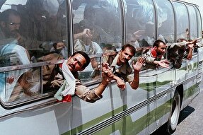 آزادگان مدال افتخار جامعه هستند