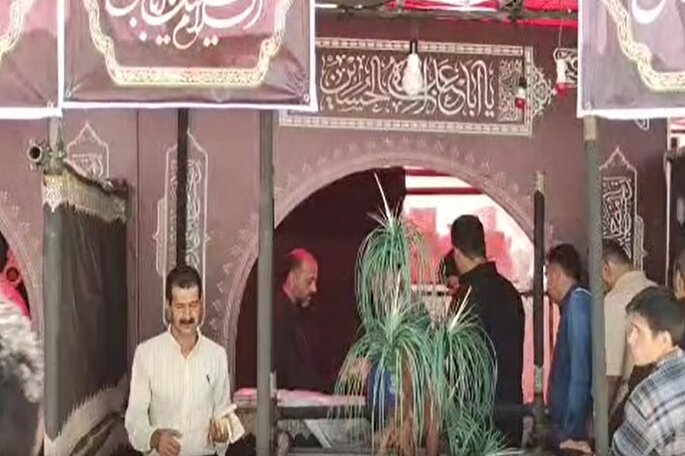 فیلم | خدمات‌رسانی موکب امامزاده هاجر خاتون(س) سنندج به زائران اربعین