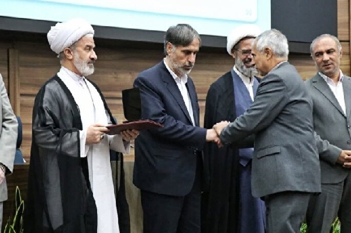 تقدیر از دستگاه‌های برتر جشنواره شهید رجایی در خراسان‌شمالی