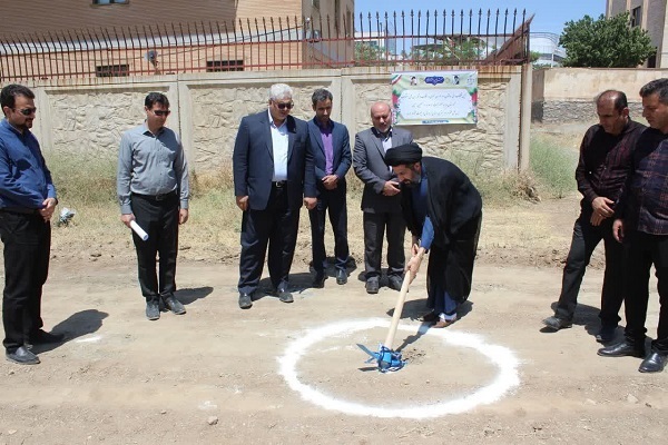 کلنگ‌زنی ساختمان دادسرای عمومی و انقلاب شهرستان بانه