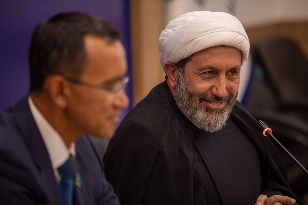 دیدار رئیس سازمان فرهنگ و ارتباطات اسلامی با رئیس مجلس سنای قزاقستان