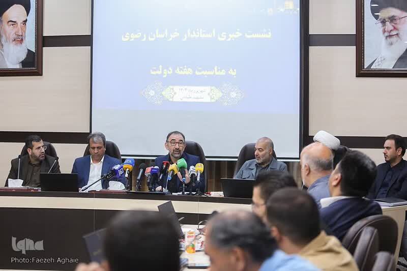 بایستی امکانات ویژه‌ای را برای رفاه حال زائران با وجود دو نقطه اوج ورود زائر به مشهد فراهم کنیم.