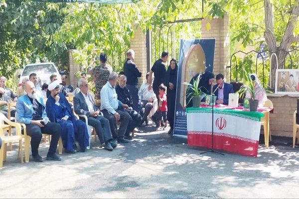 ویژه برنامه شکرانه برداشت عسل با معرفی منابع سیزدهمین جشنواره رضوی برگزار شد