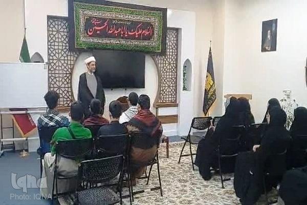 جوانان شیعی از کشور انگلستان با معارف اسلامی و رضوی آشنا شدند