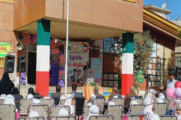 برگزاری جشن شکوفهها در مدارس کردستان برگزاری جشن شکوفهها در مدارس کردستان