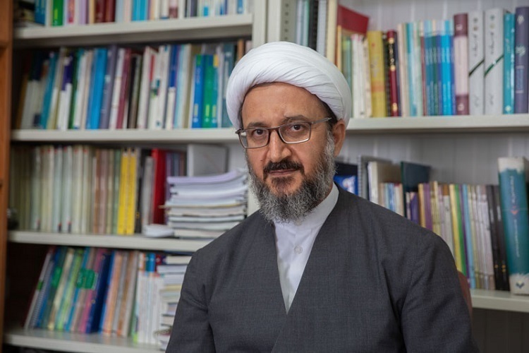 رونمایی از دانشنامه حقوق و ادامه حواشی «شبه‌علم»