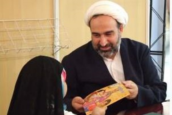 برای روز شنیه//// بیان مبانی دینی به نوجوان به واسطه کتاب تنها از مسیر اعتماسازی میسر می‌شود/ قصه‌گویی پیامبر برای هدایت مسلمانان آموزه قرآنی است + صوت
