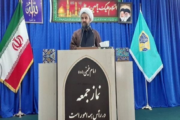 عکس | اقامه نماز جمعه در پارس آباد