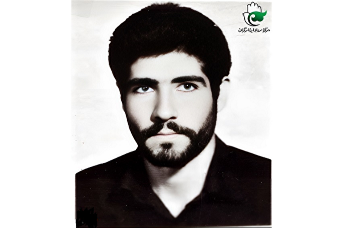 پرچم اسلام را هرگز بر زمین نگذارید