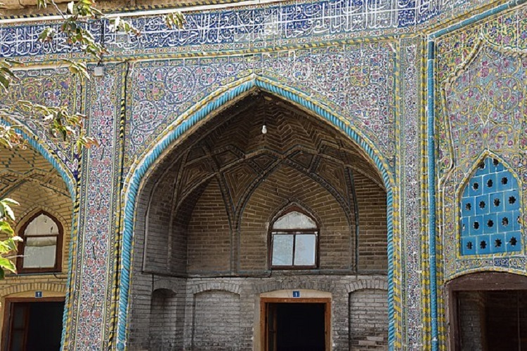 مسجد تاریخی آقاباباخان، شیراز