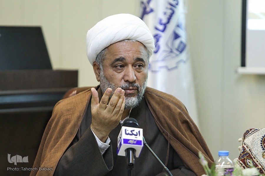 از بررسی فقهی فیلترینگ تا کمک‌رسانی اجنه به صهیونیست‌ها