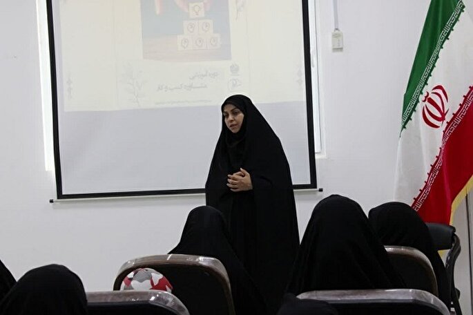 لزوم احیای نقش بانوان در تربیت‌ خانواده اقتصادمحور