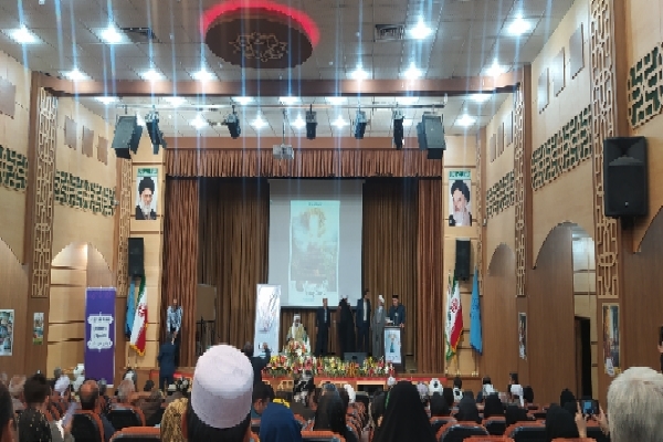 همایش یاوران وقف در سنندج